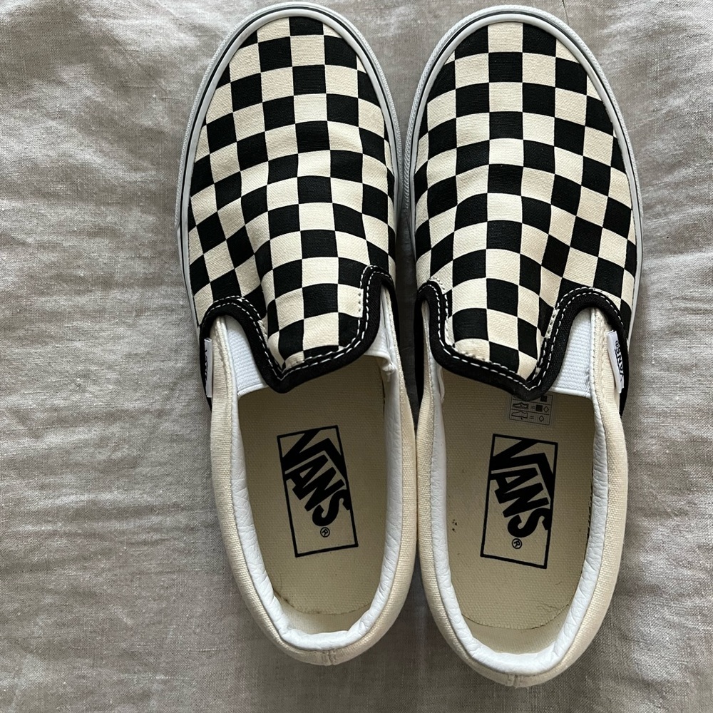 Vans cream and black checked shoes. Barely worn. Size 6